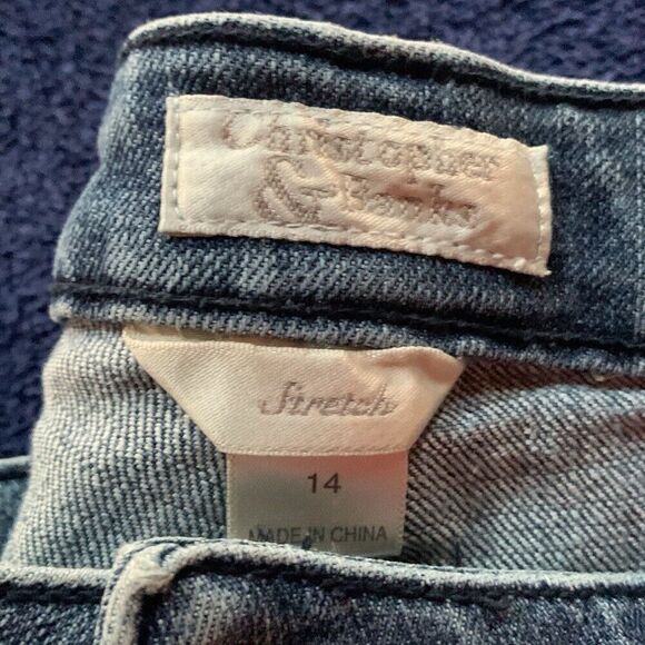 Size 14 stretch Christopher and Banks capris denim - Picture 2 of 5